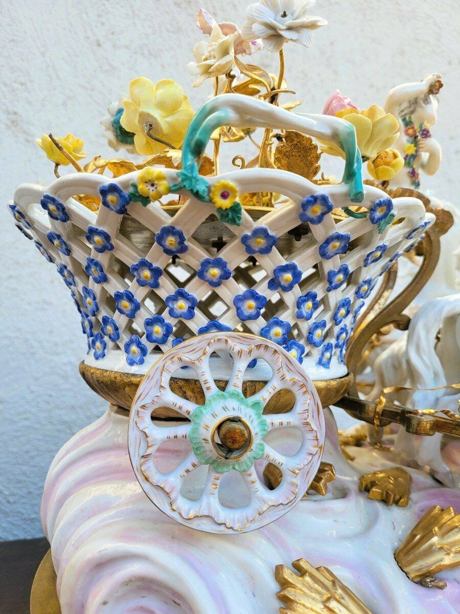 Meissen, Putto Driving A Flower Cart, 19th Century photo Home Decor