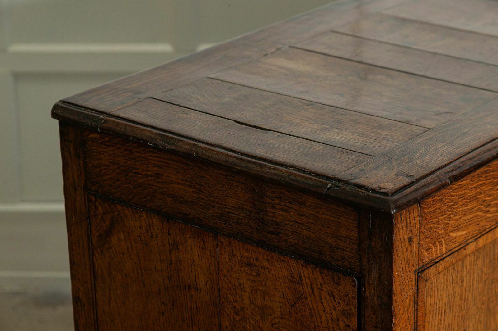 photo vinterior George III English Oak Mule Chest