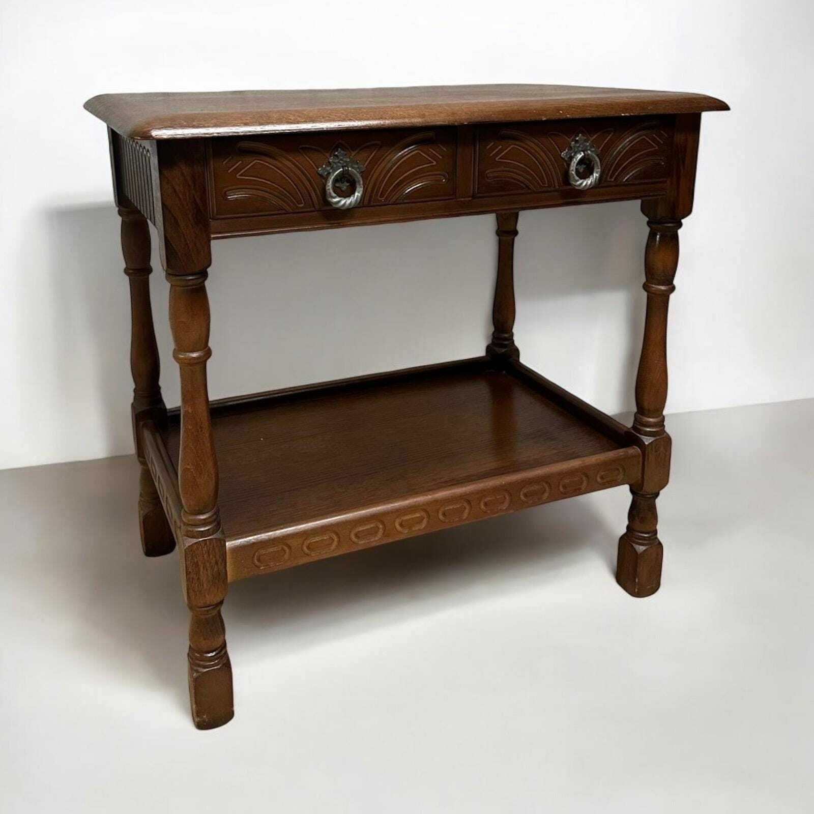 Vintage Jacobean Style Dark Side Table / Made In England C1960 photo 210.0