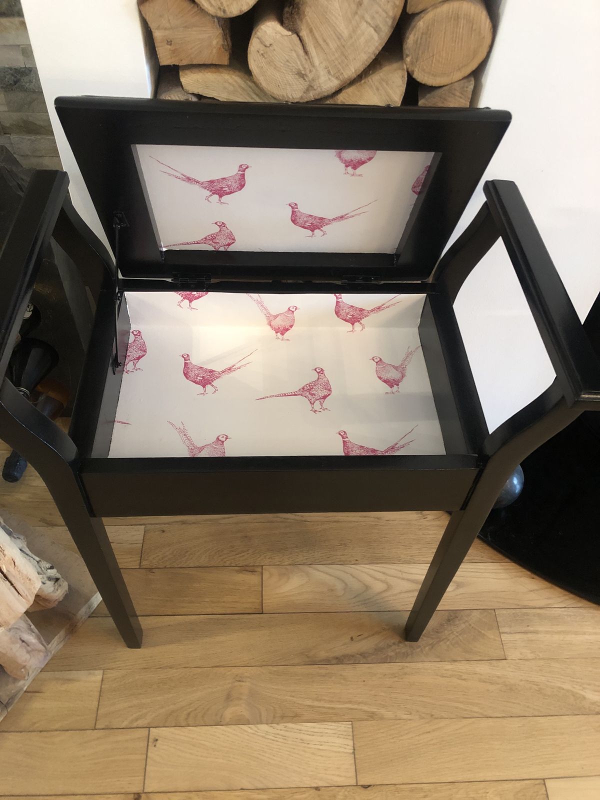 Furniture Beautifully Renovated Sophie Allport Show Jumping / Equestrian Fabric photo