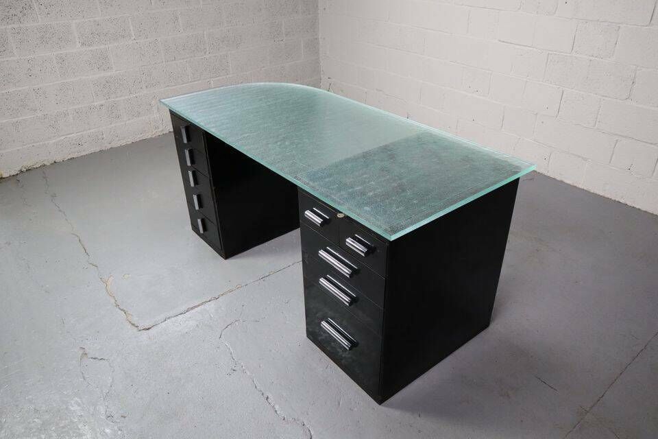 1930's Modernist Desk In Black Lacquered Metal photo vintage