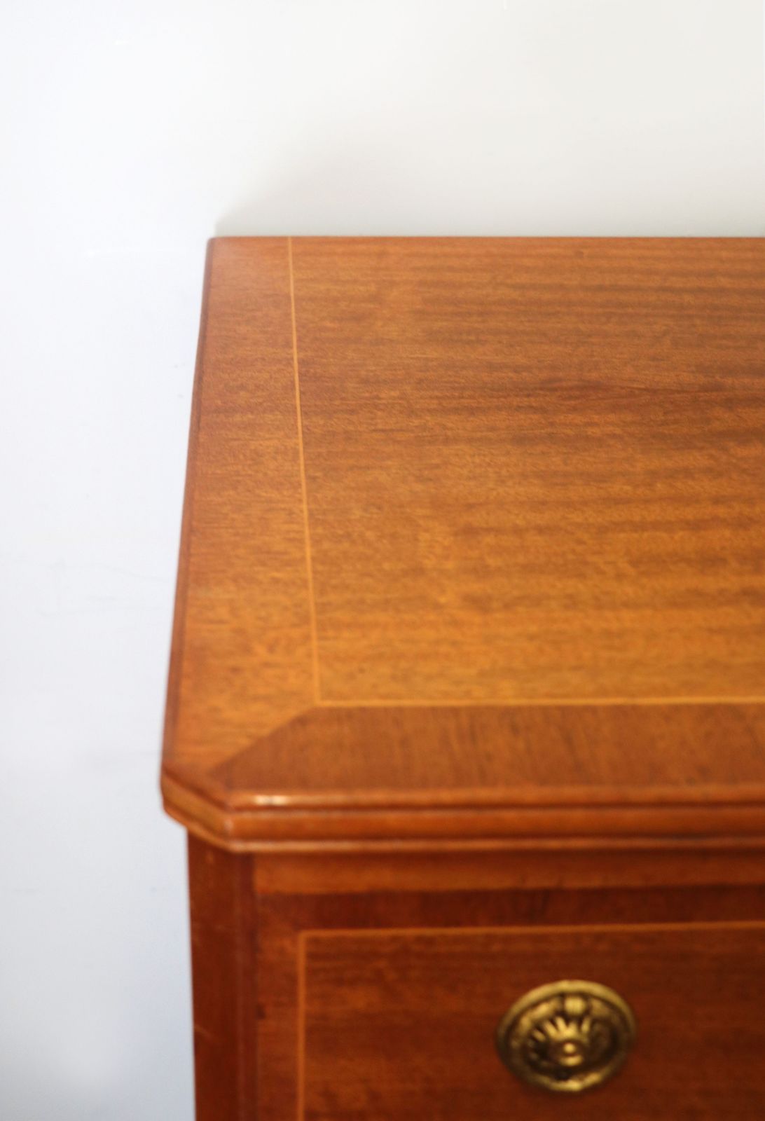 This Lovely 20th Century Georgian Revival Mahogany And Inlaid Chest Of Drawers. photo Furniture