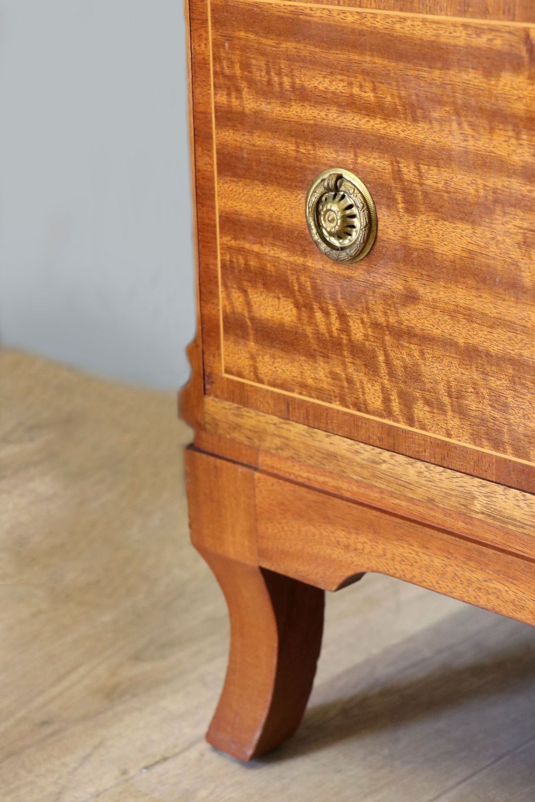 This Lovely 20th Century Georgian Revival Mahogany And Inlaid Chest Of Drawers. photo buy