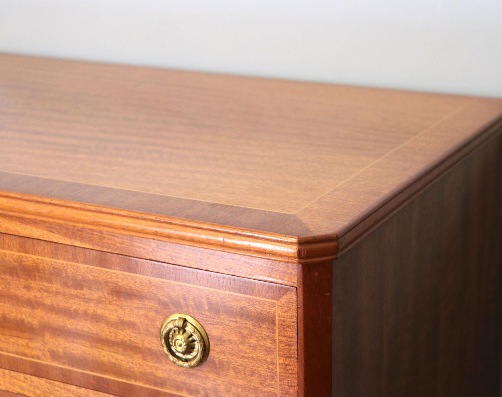 photo buy This Lovely 20th Century Georgian Revival Mahogany And Inlaid Chest Of Drawers.