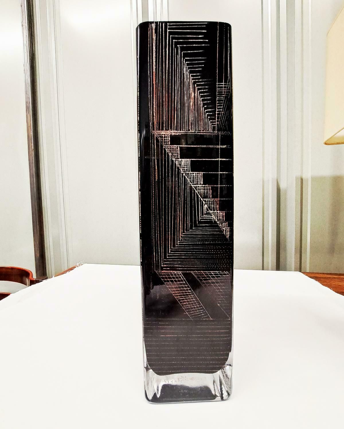 Art Deco Cubist Vase Signed Anatole Riecke, Paris France photo vintage