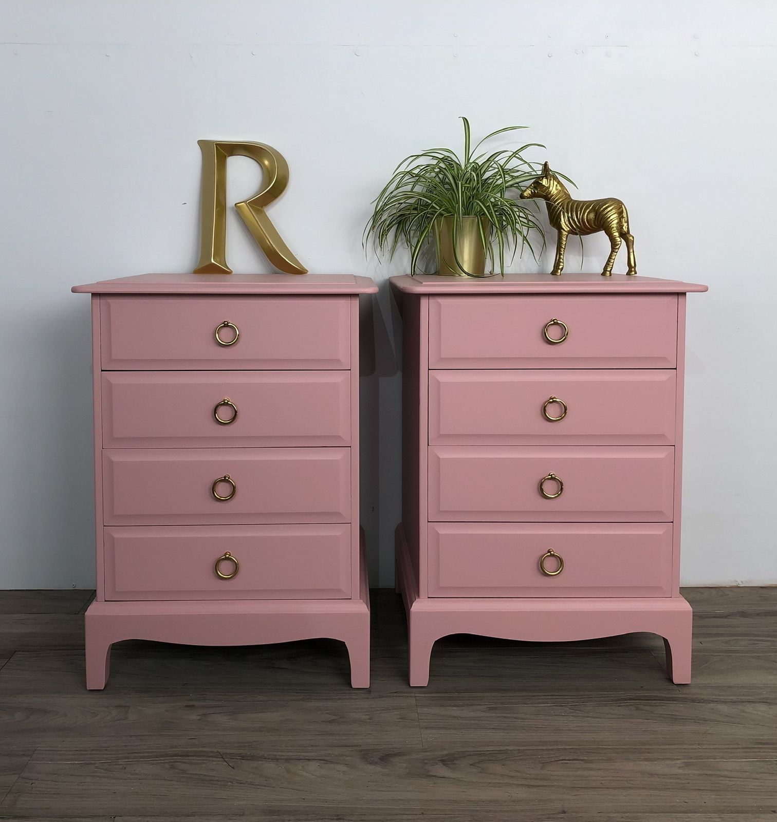 Stag Minstrel Pair (2) Of 4 Drawer Bedsides Nightstands Painted Pink