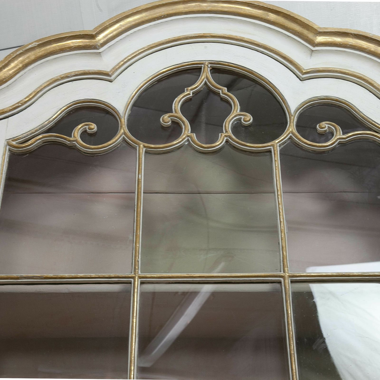 Furniture Painted Vitrine photo