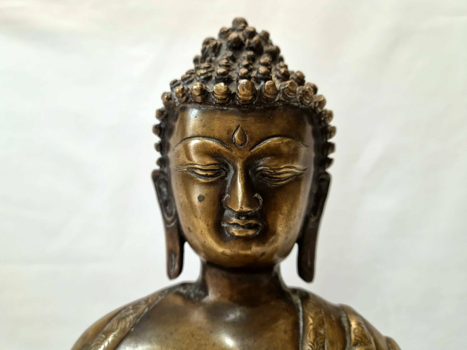 Large Antique Buddha, A Fabulous 19th Century Tibetan Bronze Statue Of Bhaiṣajyaguru, 16" Tall & Weighing Over 6.5kg photo 850.0