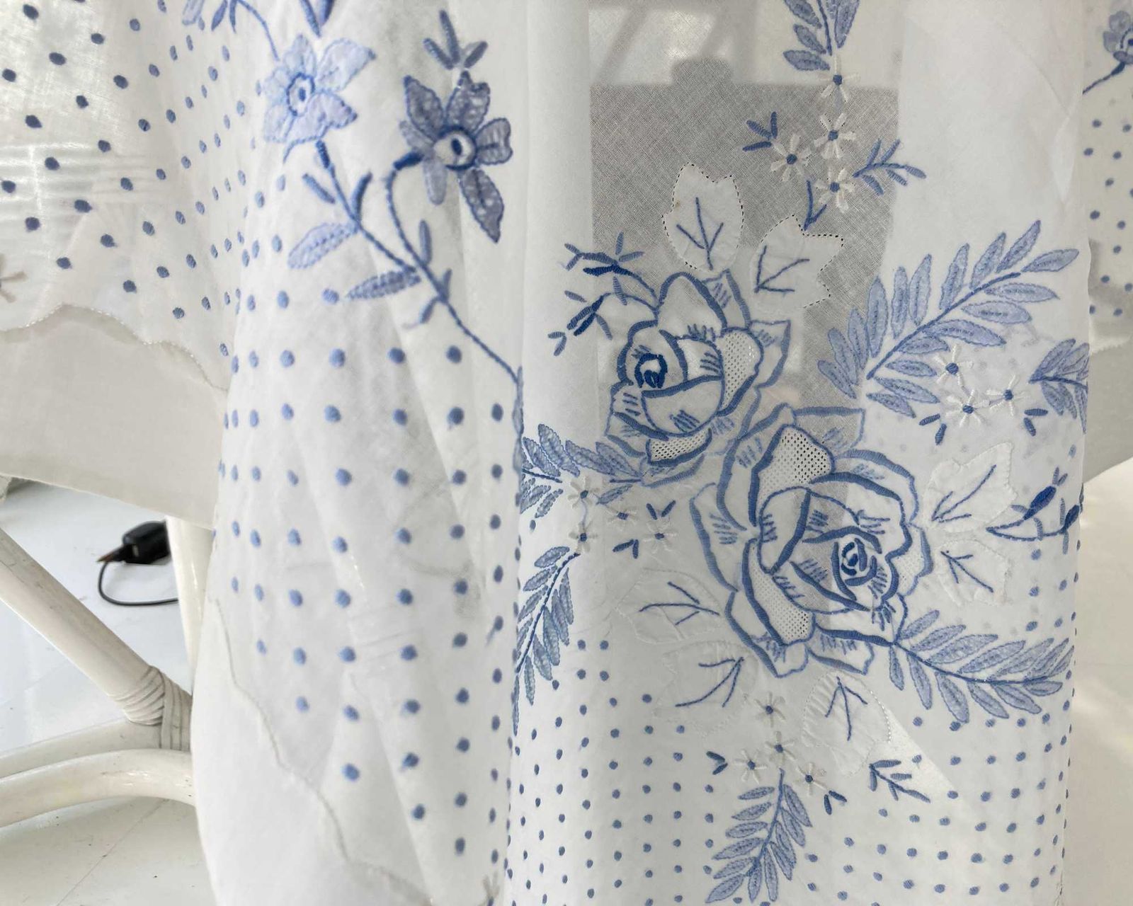 Antiek Tafelkleed | 63 X 102 Inch | Handgemaakt In Blauw En Wit photo 487.0