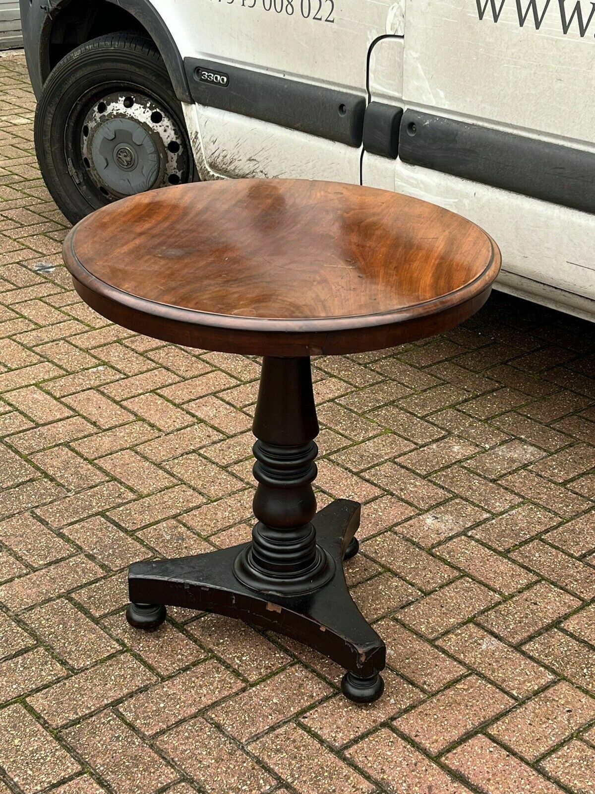Victorian Mahogany Tilt Top Lamp Table, Side Table photo Furniture