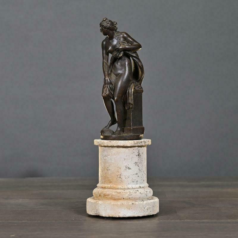 Sculpture Of Venus Emerging From The Bath, 21st Century. photo furniture