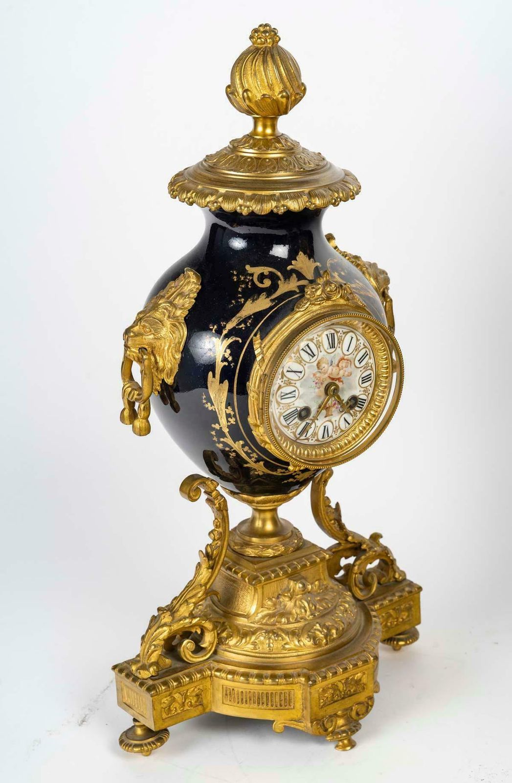 Mantel Set With A Clock And Two Candelabras, 19th Century, Napoleon III Period. photo vinterior