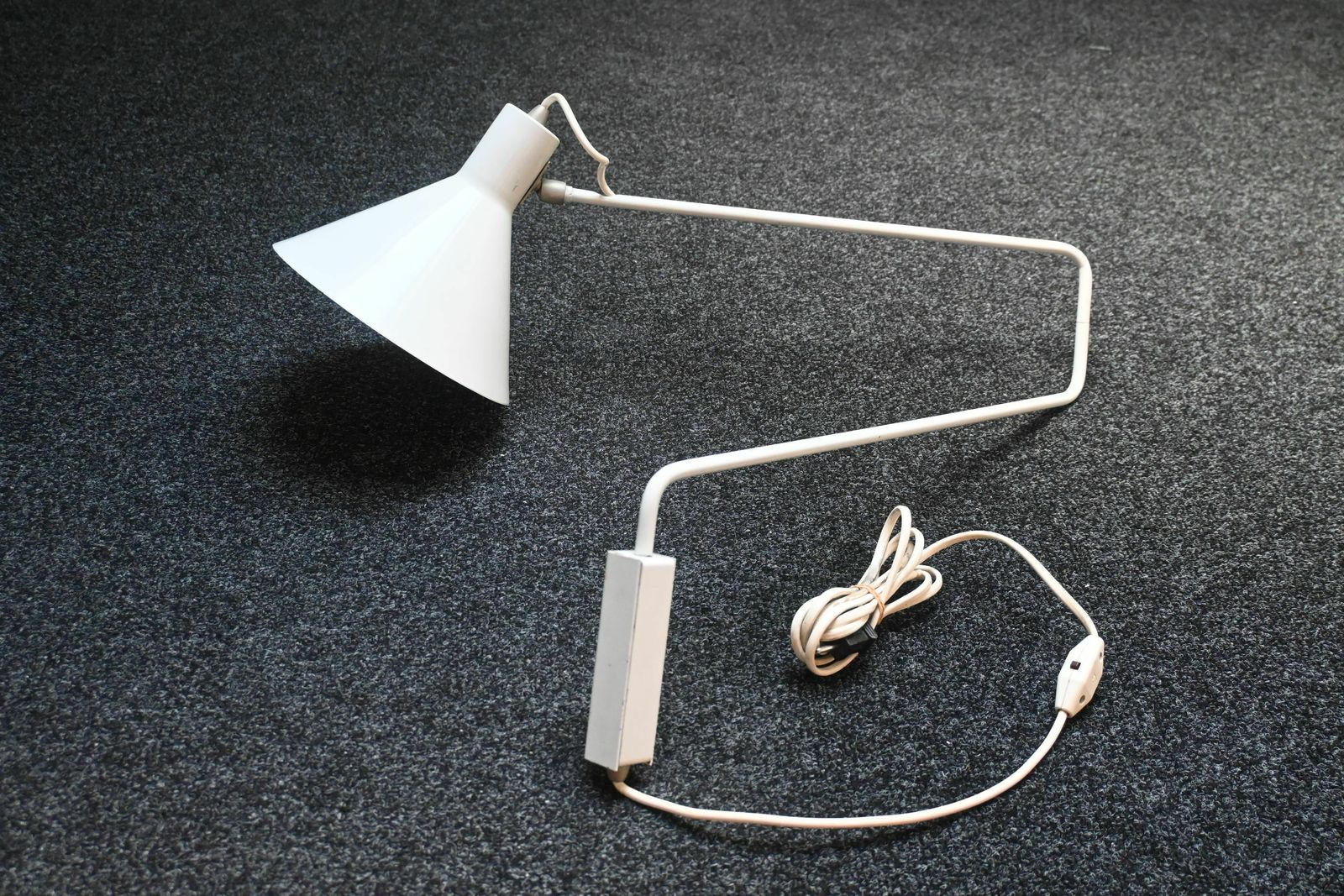 photo vinterior Dutch Paperclip Swingarm Wall Lamp By J.J.M. Hoogervorst For Anvia Almelo, Model Number 7058, 1960s