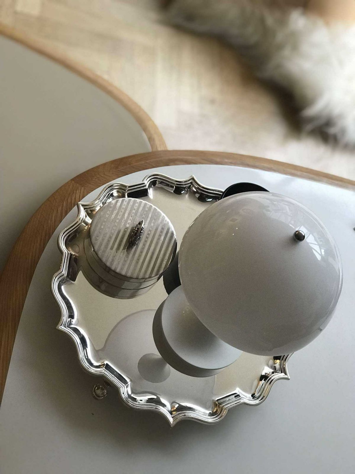Antique Round Tray Bar Tray England Silver Plated Family Gift Luxury Gift Vanity Decor Antique British Barware Gift For Him photo vinterior