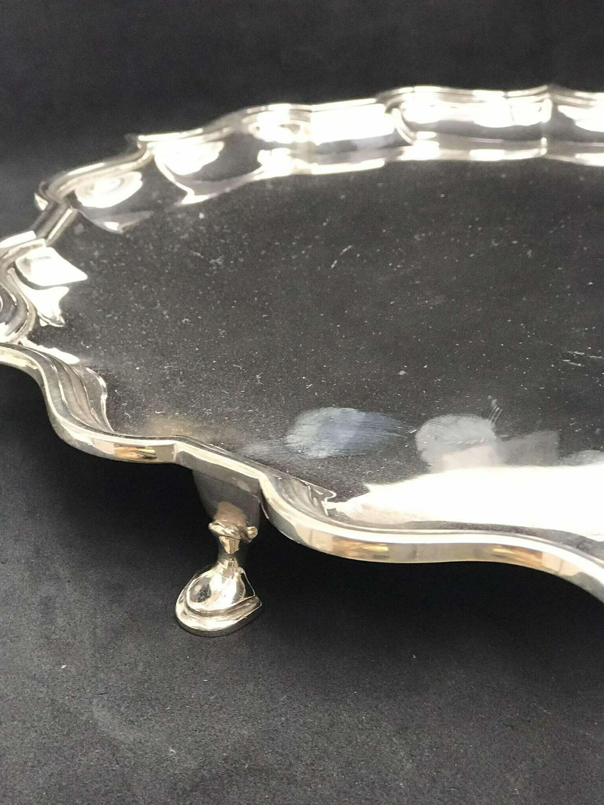 photo furniture Antique Round Tray Bar Tray England Silver Plated Family Gift Luxury Gift Vanity Decor Antique British Barware Gift For Him