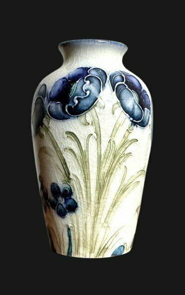 William Moorcroft Vase, 1900s, Antique photo furniture
