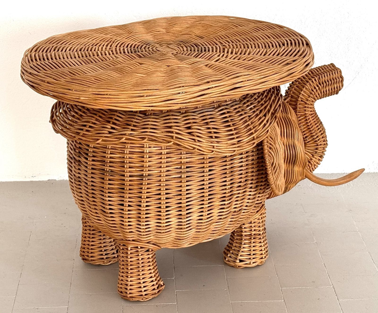 Italian Elephant Side Table In Wicker By Vivai Del Sud, 1970s photo vinterior