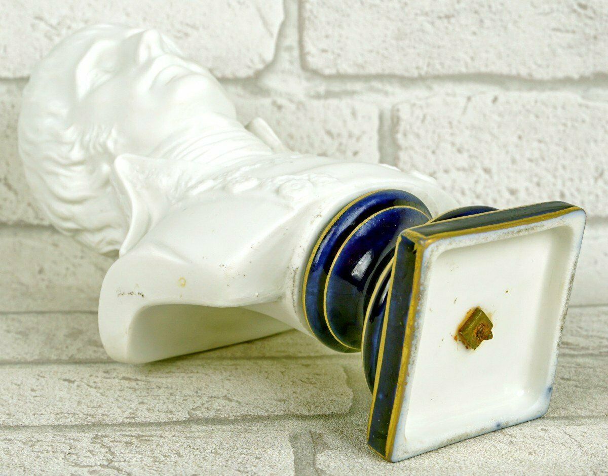 Bust Of General (Napoleon) Bonaparte In Biscuit Porcelain   Ep. 19th Century photo 654.0