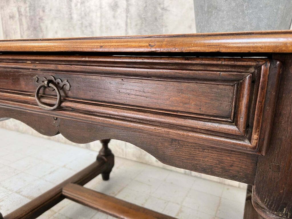 Walnut Wood Console, Writing, Dressing Table With Decorative Legs photo 555.0