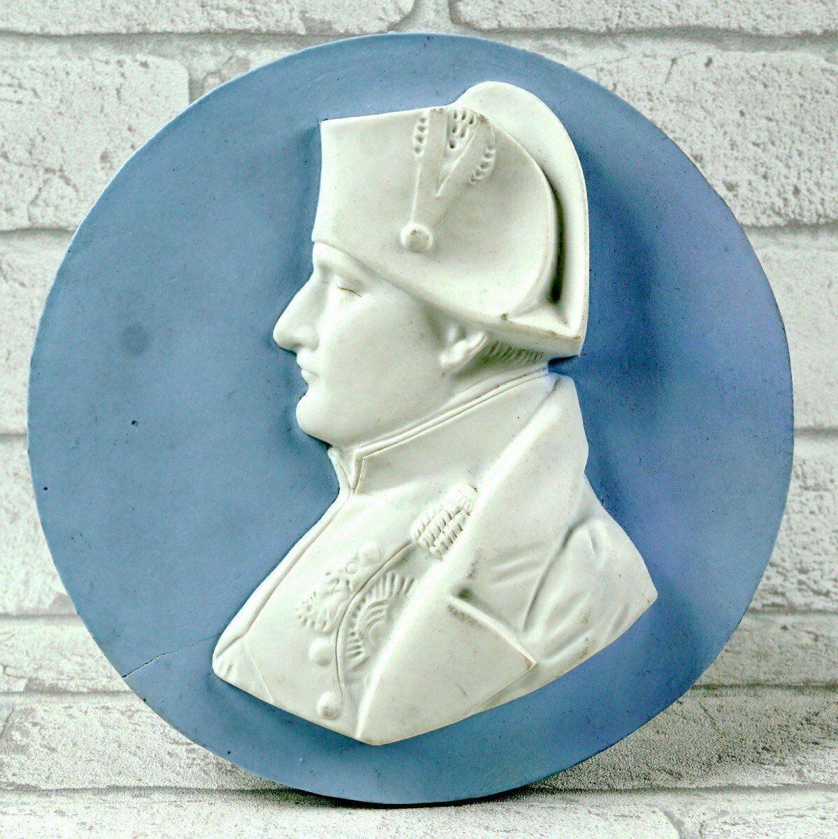 Large Medallion Representing Napoleon I In Paris Biscuit Porcelain   19th Century (1824) photo for sale