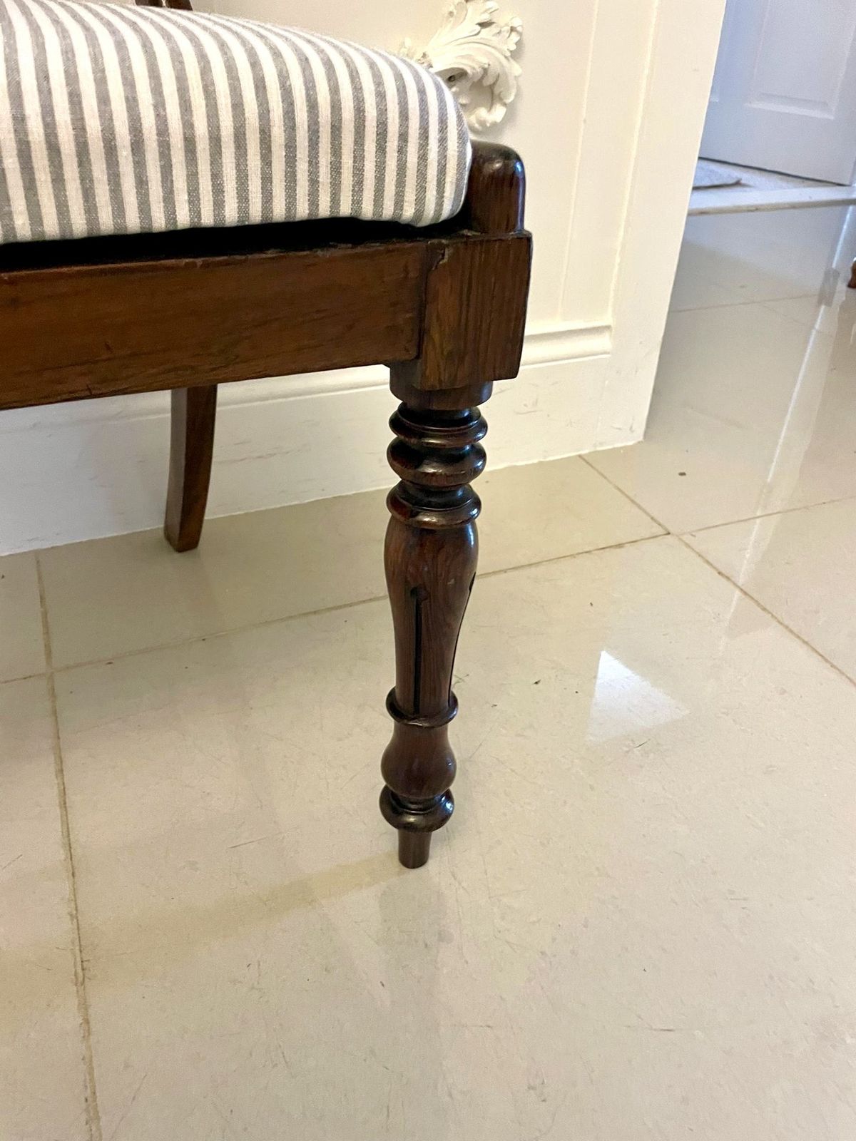 photo buy Set Of Six Antique 19th Century Quality Rosewood Dining Chairs