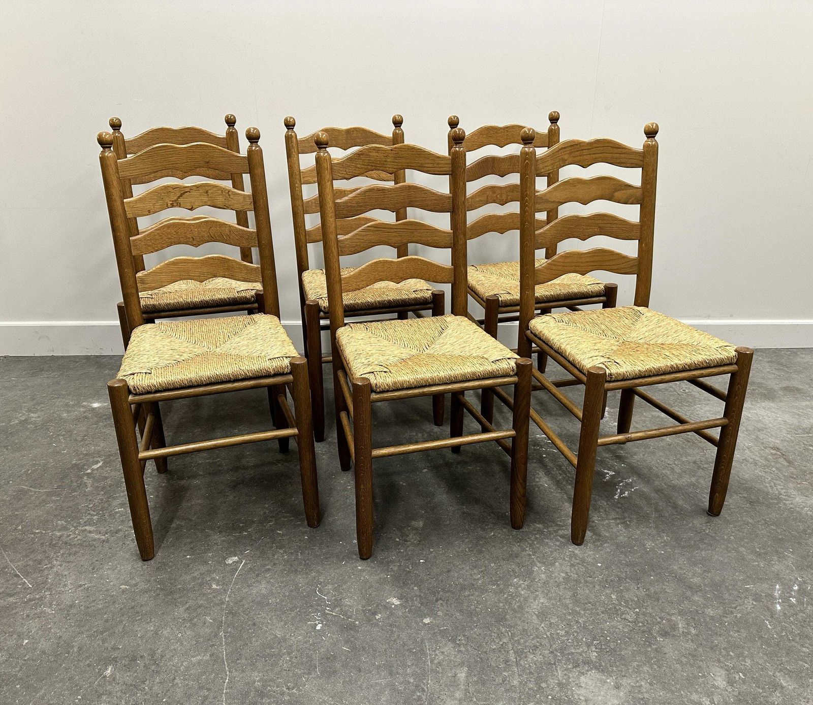 Set Van 6 Franse Provence Eiken Boerenlandse Eetkamerstoelen Met Biezen Zitting, Ca. Jaren 1970. photo 1012.0