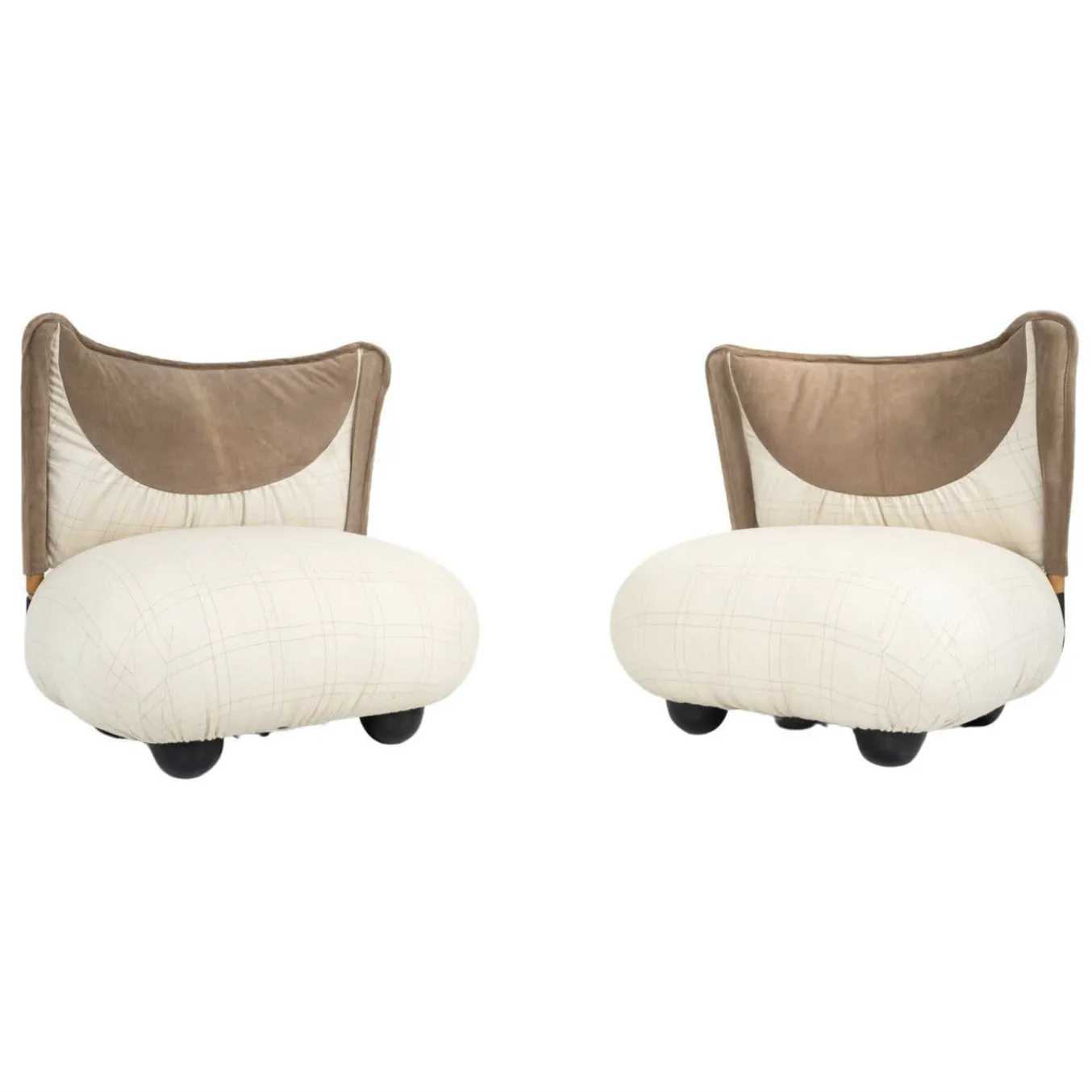 Pair Of ” Le Bugie” Lounge Chairs By Alessandro Becchi For Giovannetti, 1980s – New Upholstery