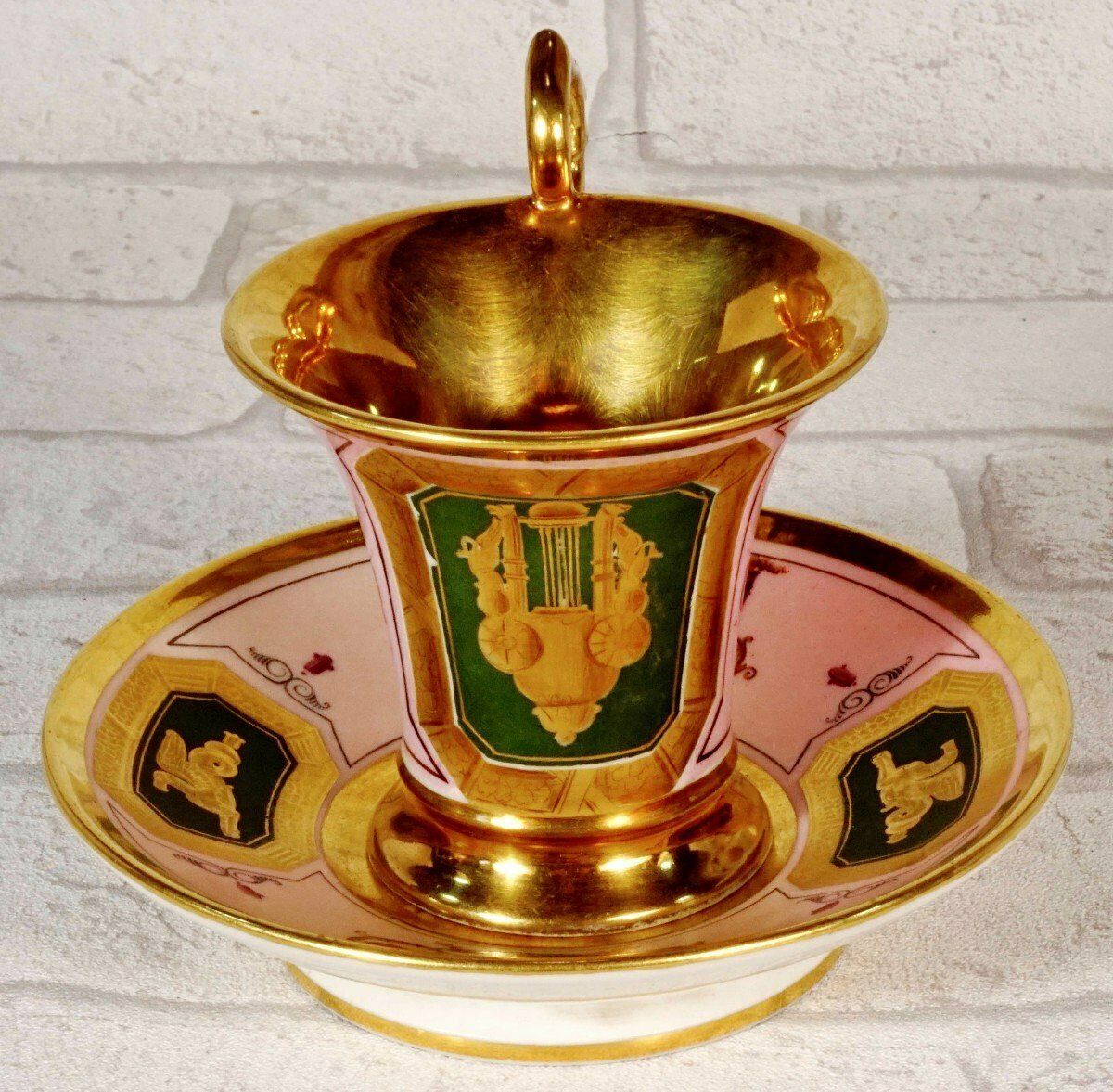 photo furniture Jasmin Cup And Saucer In Paris Porcelain   Empire Period