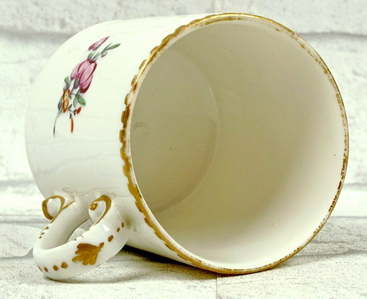 Porcelain Cup And Saucer From Locre   18th Century photo 186.0