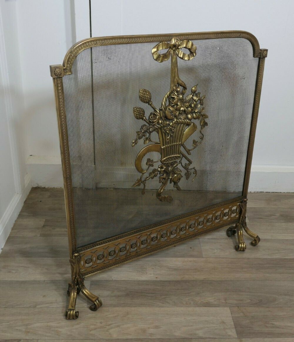 Free Standing French Brass Rococo Fire Guard, Spark Screen photo 720.0
