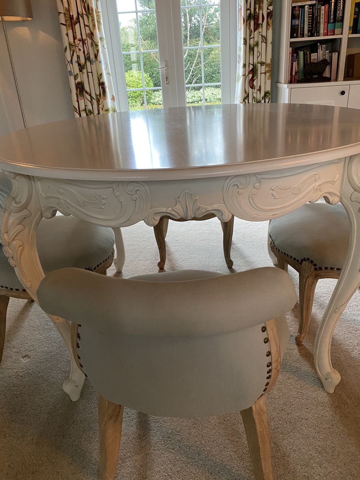 French Style White Round Dining Table photo 600.0