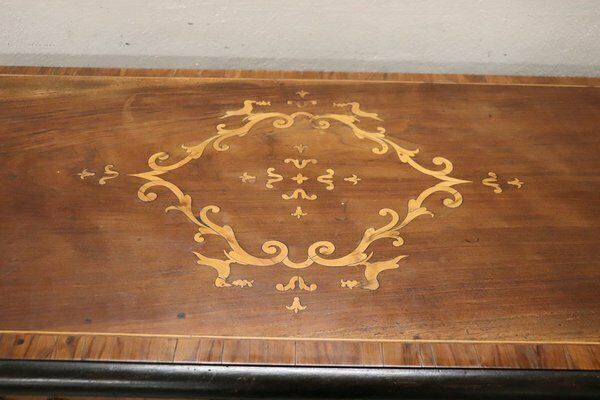 Furniture Antique Chest Of Drawers In Inlaid Walnut, 17th Century photo