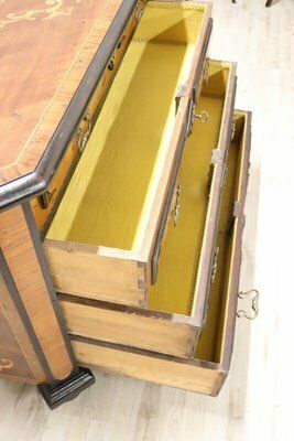 12756.0 Antique Chest Of Drawers In Inlaid Walnut, 17th Century photo
