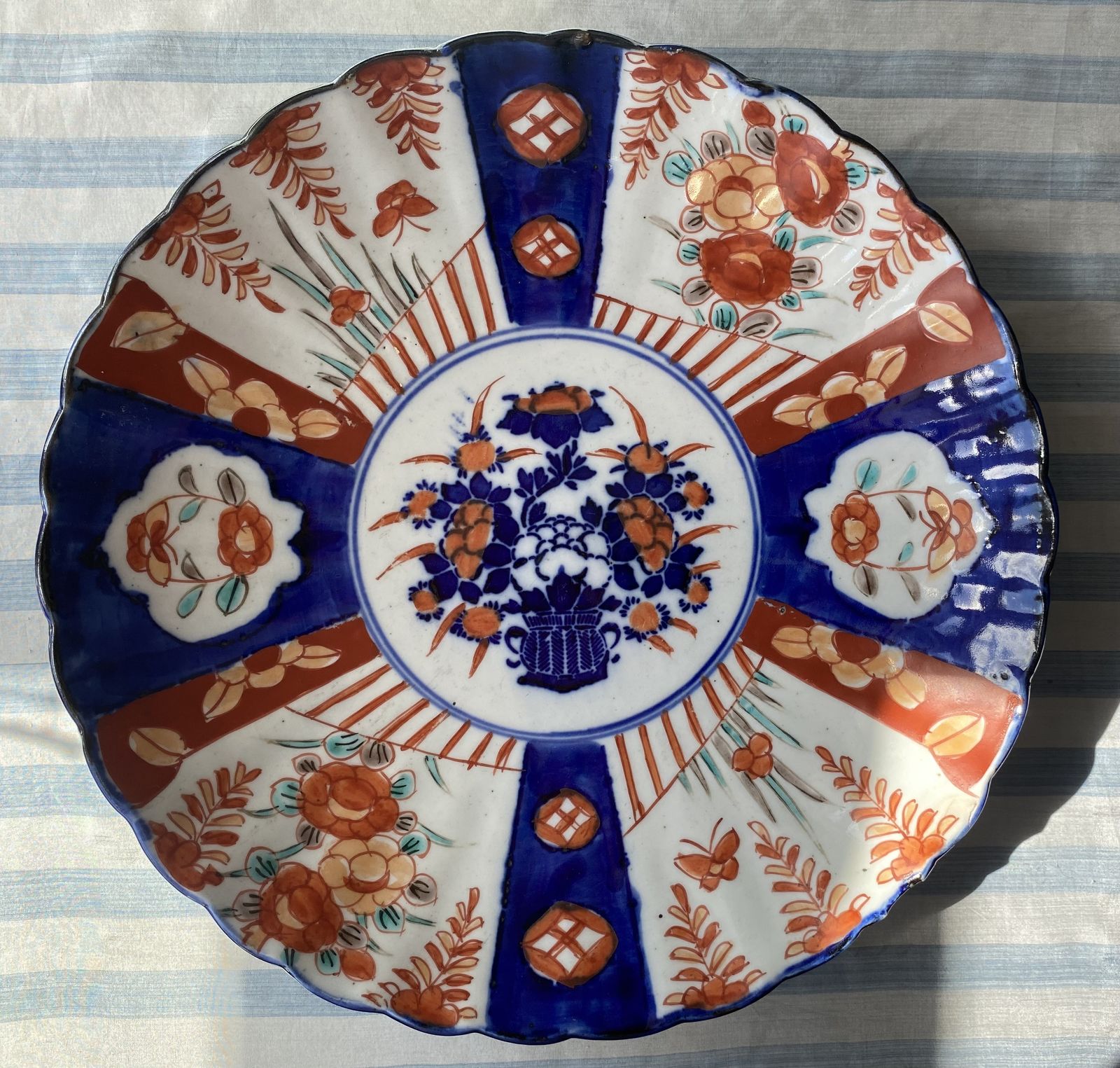 Beautiful Antique Japanese 19th Century Japanese Imari Scalloped Plate, No Chips Or Crazing