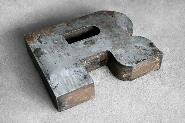 Grote Vintage Poolse Industriële Metalen Letter R, Jaren 1950 photo buy