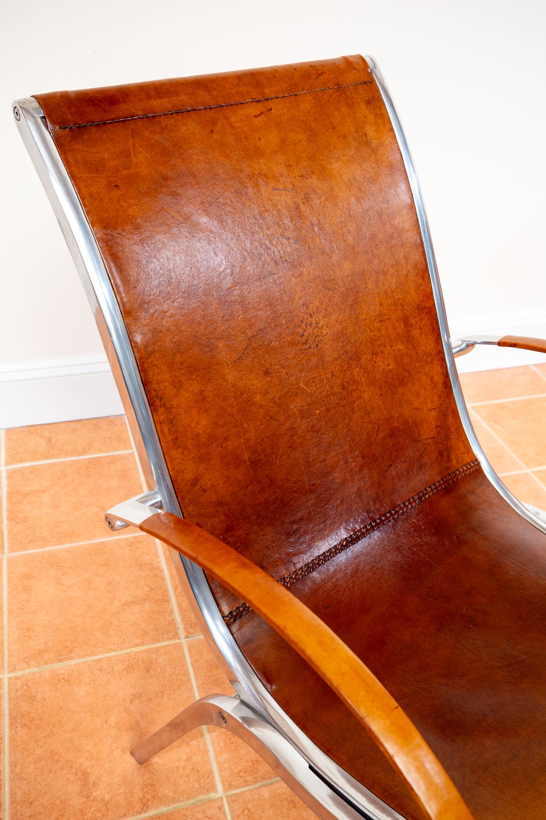 Tan Hide Leather Lounge Chair Mid Century Mcm Aluminium Hungarian A.Rt Deco Bauhaus Style 1970s Hungary Rudolf Szedleczky photo vinterior