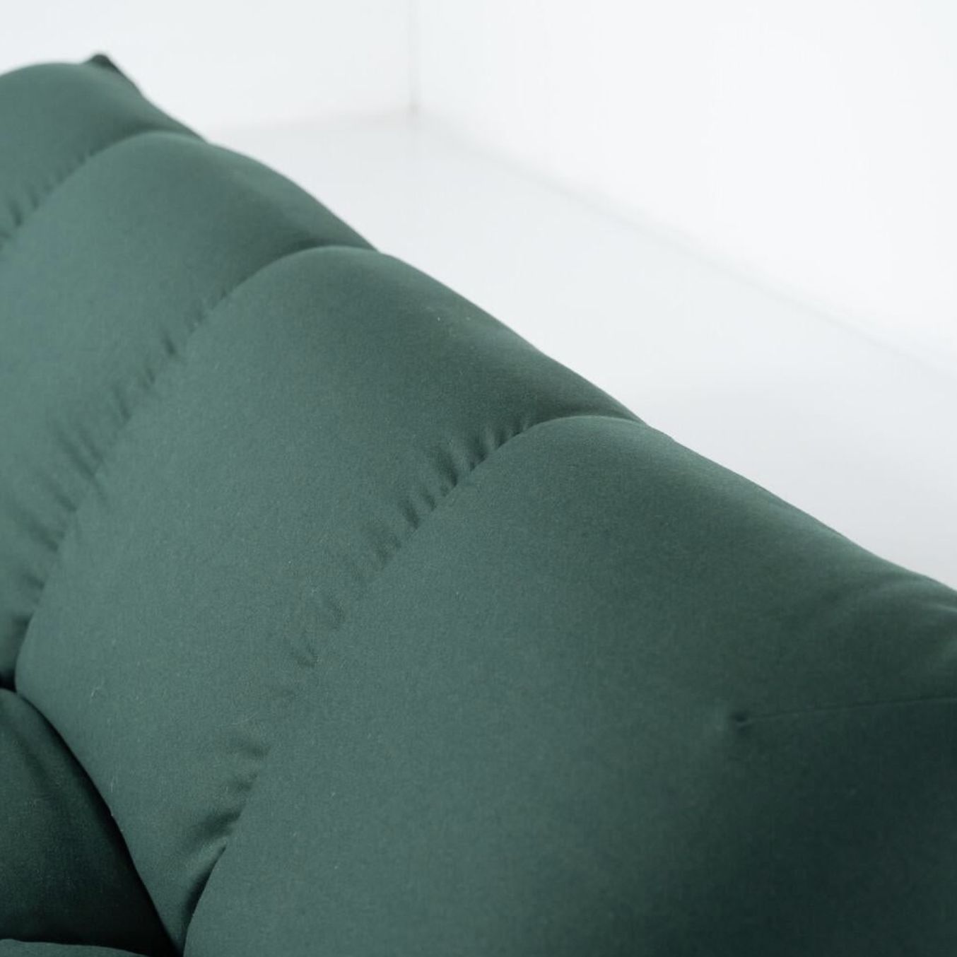 Mid Century Modern Green Papillon Sofa By Giovannetti, Italy, 1970s photo buy