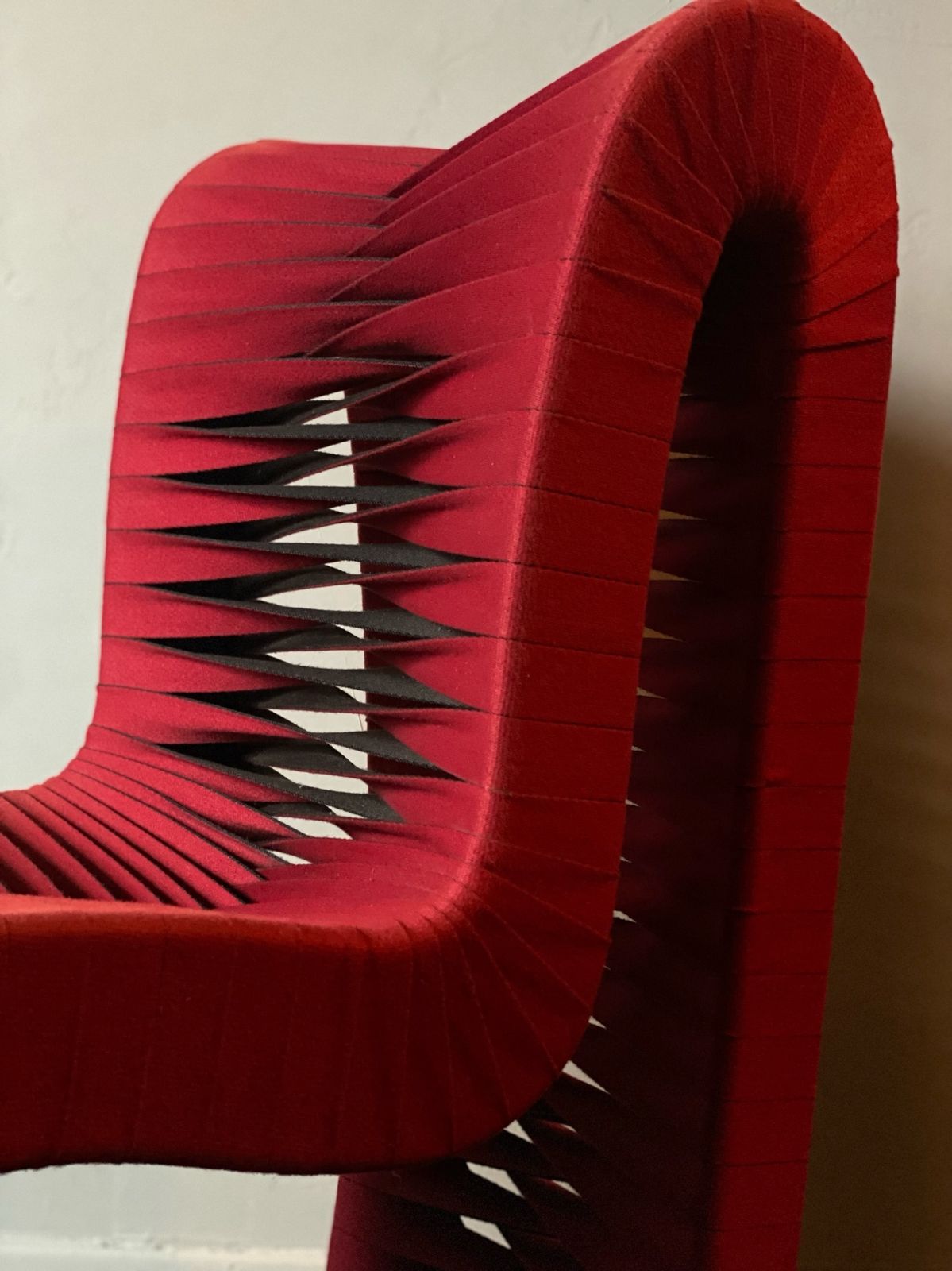 Seatbelt Chair By Nuttapong Charoenkitivarakorn photo vinterior