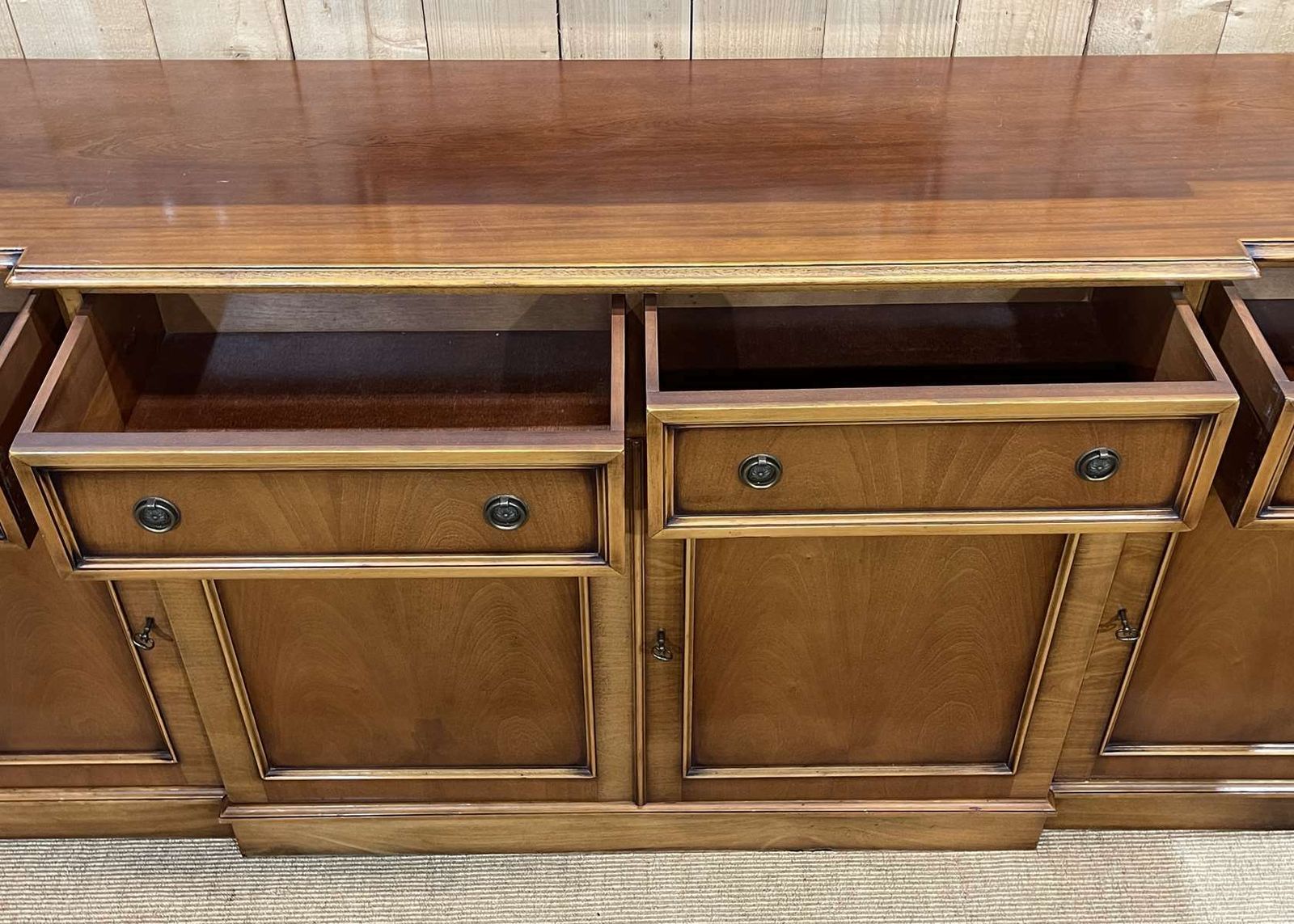 English Sideboard In Blond Mahogany From The 1980s photo for sale