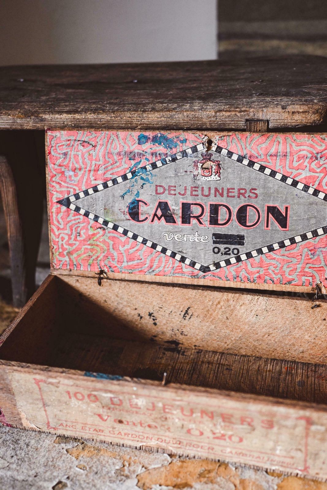 Antique Wooden Box For Cardon Chocolate   Collectible photo Home Decor