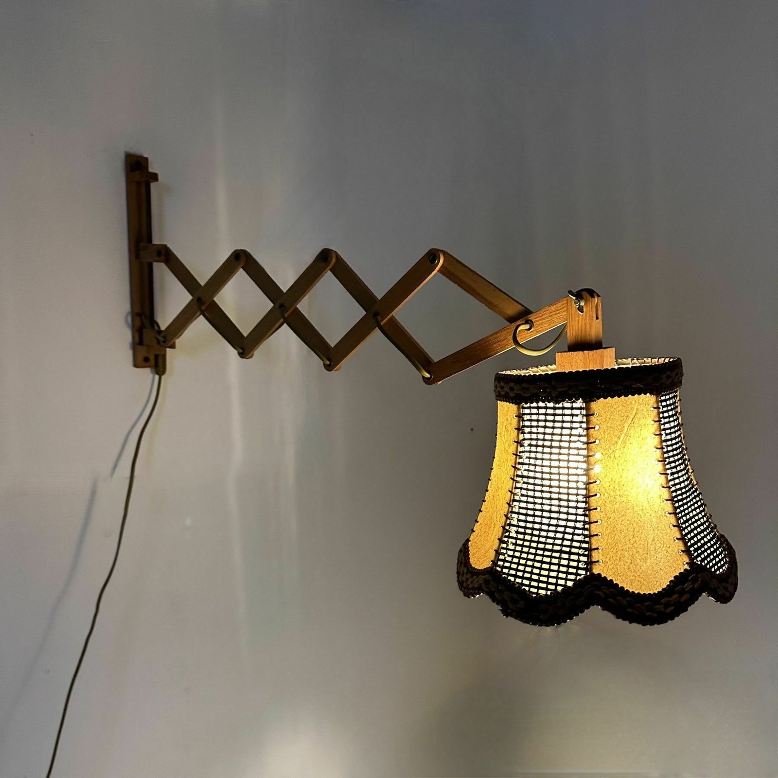 Vintage Teakhouten Schaarlamp Voor Aan De Wand, Jaren 1960 photo vintage