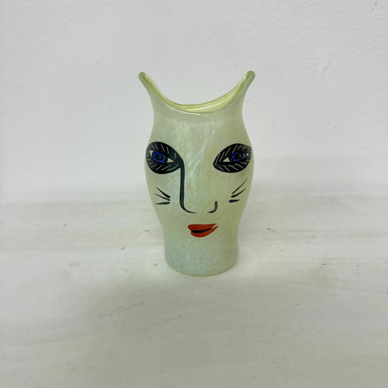 141.0 Ulrica Hydman For Kosta Boda Open Minds Miniature Vase , Sweden photo