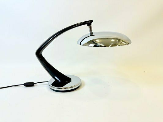Boomerang 64 Desk Lamp By Luis Pérez De La Oliva For Fase, 1970s photo for sale