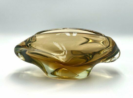 Art Glass Ashtray Attributed To Jaroslav Beránek For Skrdlovice, 1960s