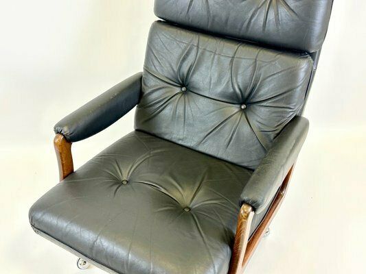 Mid Century Swivel Black Leather Armchair, 1970s photo vintage