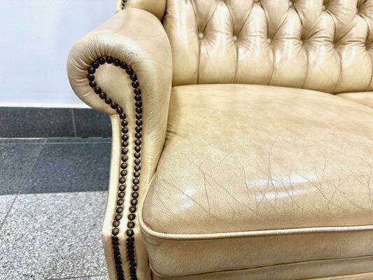 Chesterfield Style Leather Two Seater Sofa And Armchairs, 1980s, Set Of 3 photo vinterior