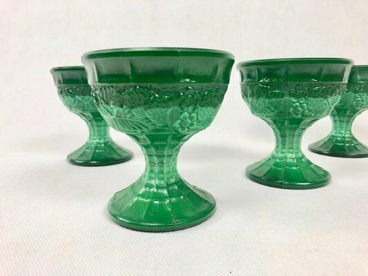 Czechoslovakian Ice Cream Goblets From Jablonecké Sklárny, 1980s, Set Of 4 photo furniture