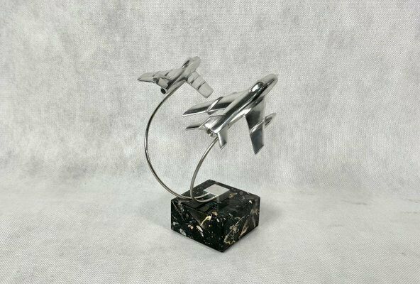 Cabinet Miniature With Mig 15 And Mig 19 Planes, Poland, 1950s photo vinterior