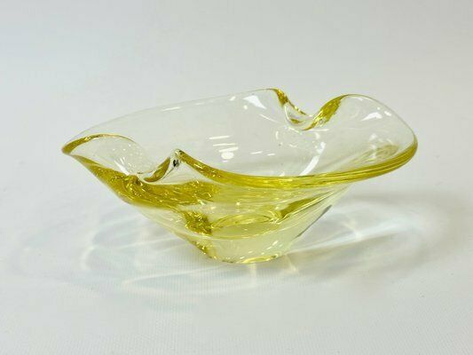 Art Glass Ashtray Attributed To Miloslav Klinger For železný Brod, 1960s photo vinterior