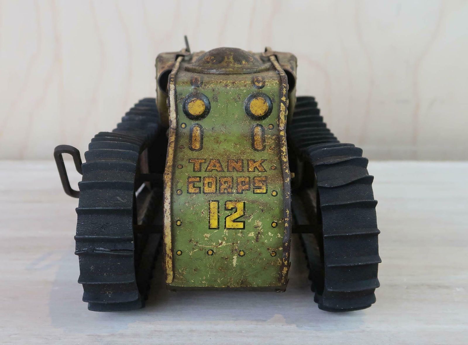 Vintage Tin Plate Wind Up Toy Tank. American, 1930's photo Home Decor